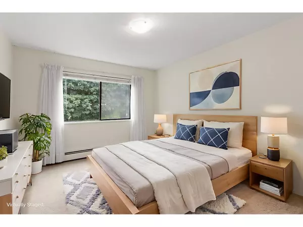 Abbotsford, BC V2S2J6,33369 OLD YALE RD #106