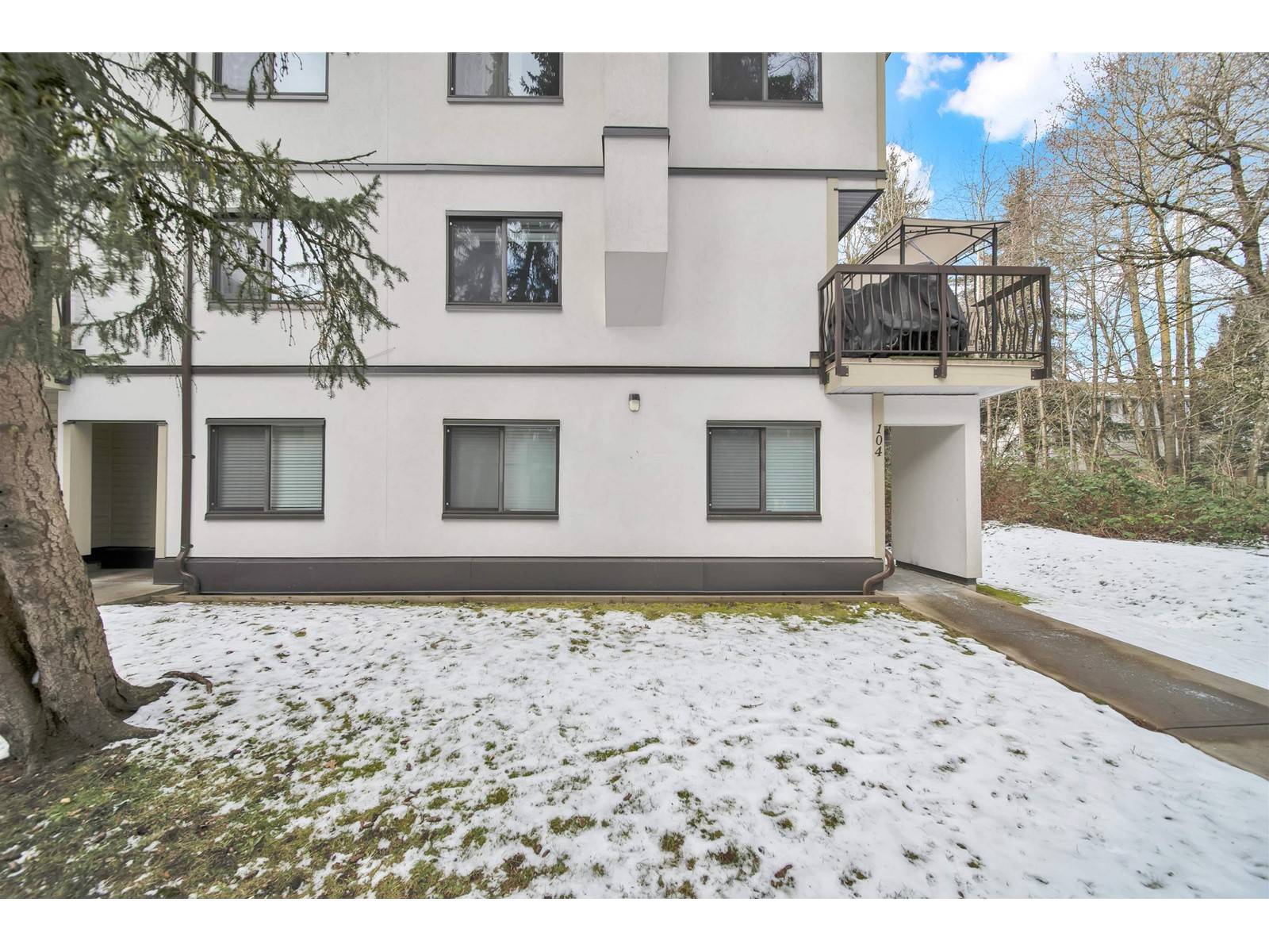 Surrey, BC V3W7Z2,13275 70B #104