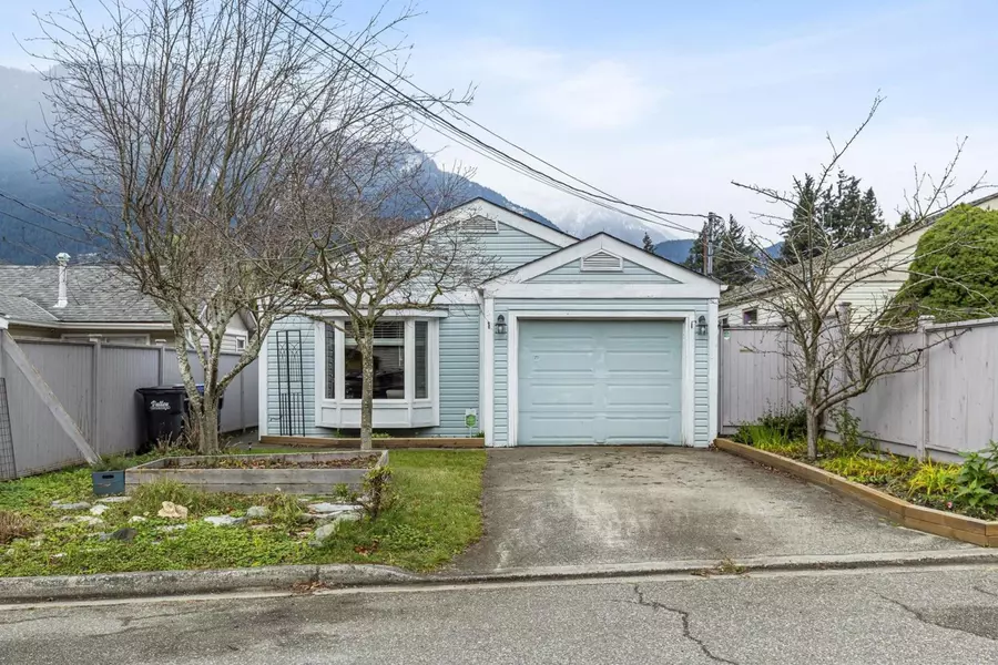 563 DOUGLAS STREET|Hope, Hope, BC V0X1L0