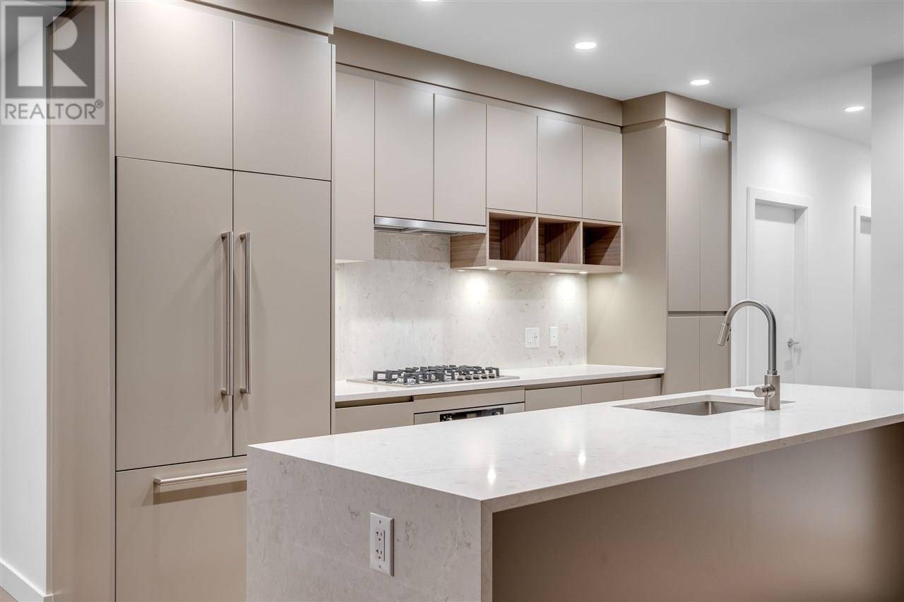 Burnaby, BC V5C0L8,4465 JUNEAU ST #2301
