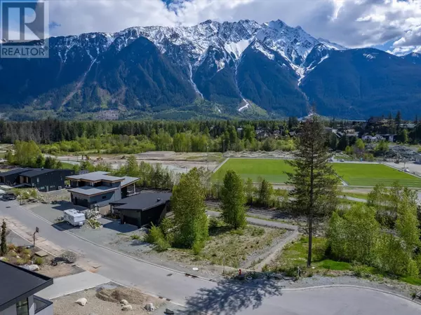 7651 SEVEN O'CLOCK DRIVE, Pemberton, BC V0N2L3