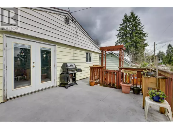 Port Coquitlam, BC V3B4N4,3530 HASTINGS STREET
