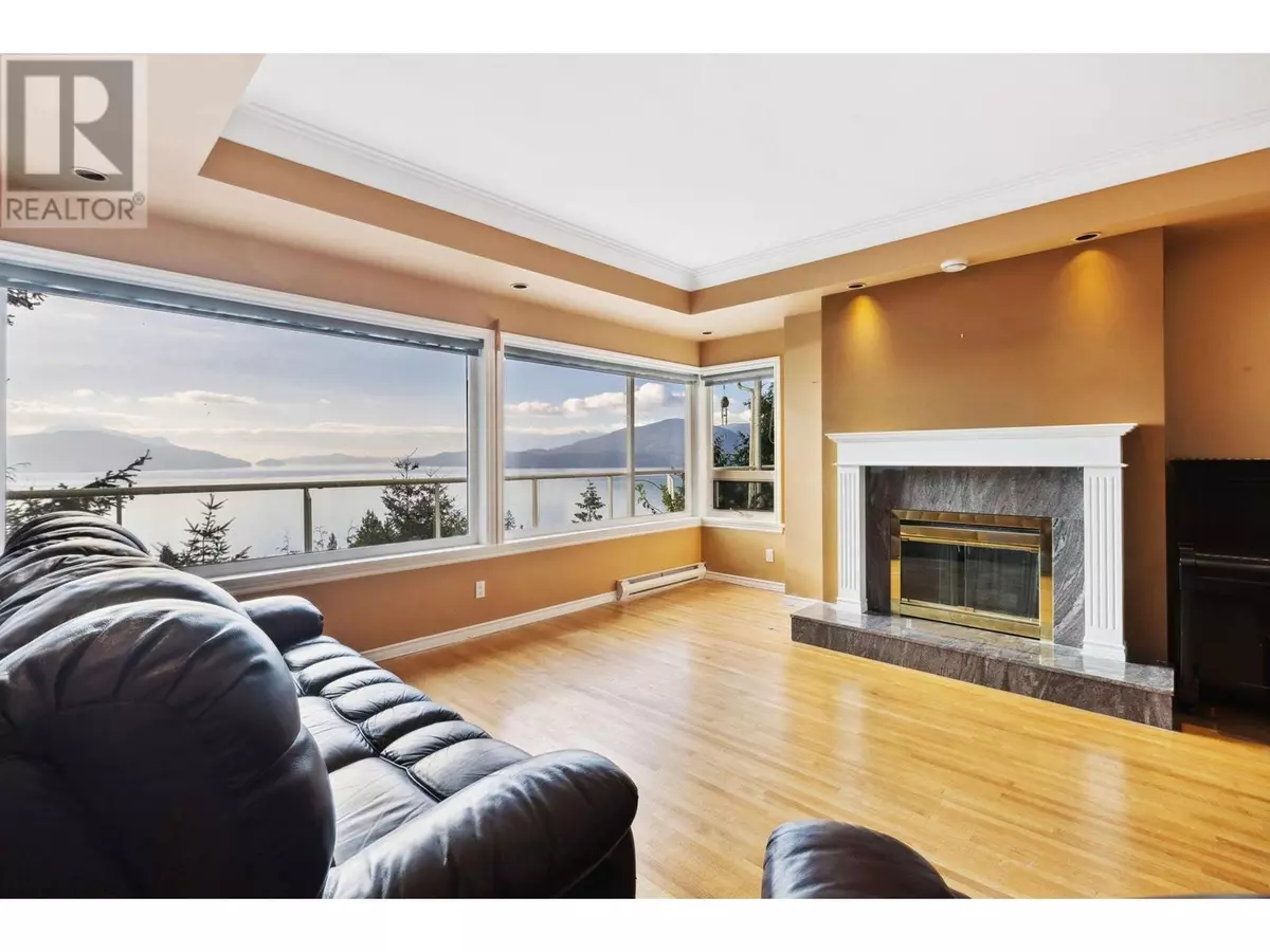Lions Bay, BC V0N2E0,350 KELVIN GROVE WAY