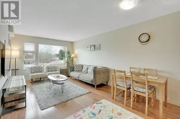 1677 LLOYD AVE #306, North Vancouver, BC V7P0B1