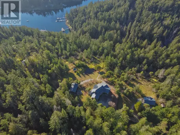 Halfmoon Bay, BC V7Z1B7,10339 SUNSHINE COAST HIGHWAY