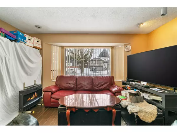 Surrey, BC V3X1N9,6276 131A STREET