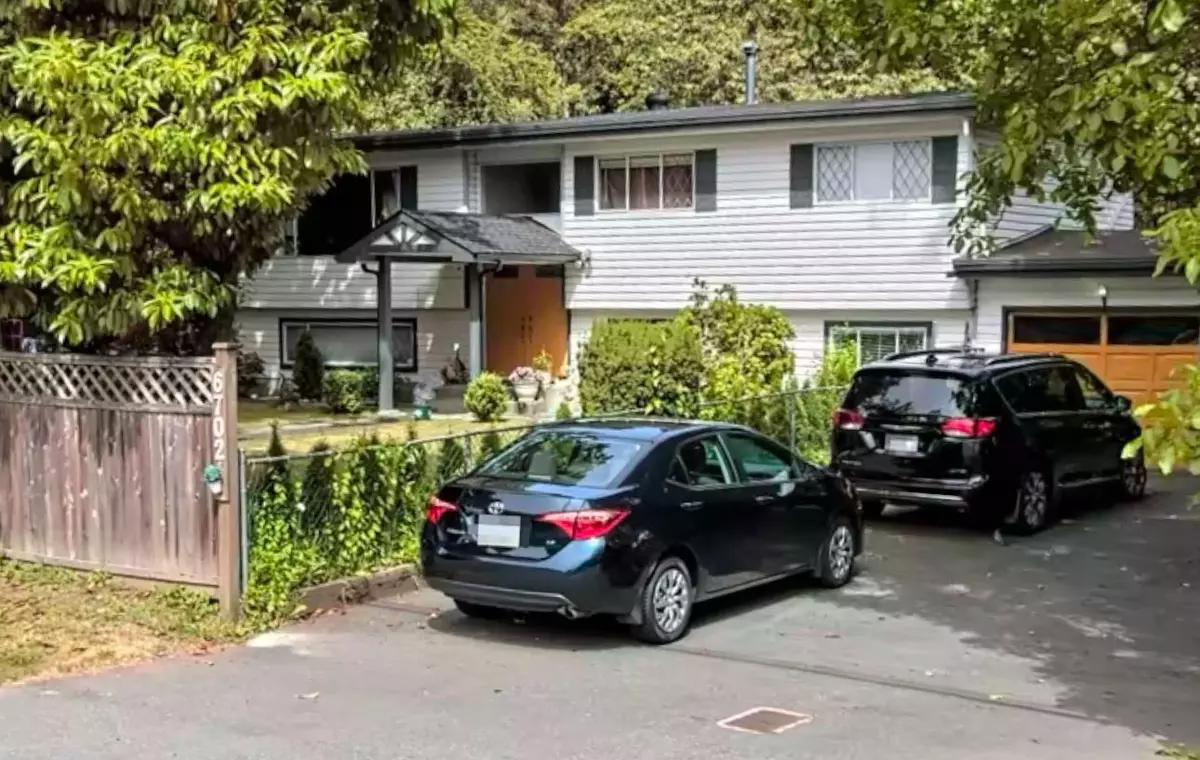 Surrey, BC V3W5G8,6702 138 STREET