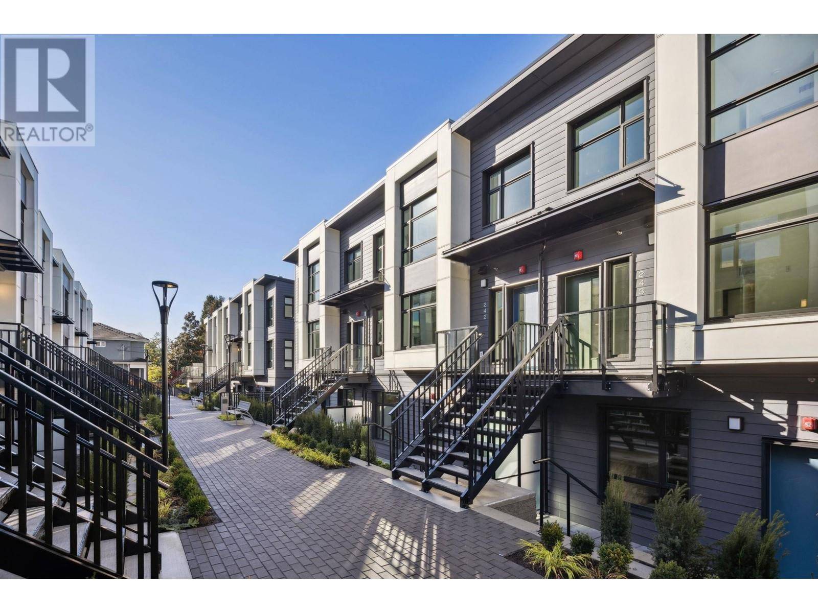 1010 West 47TH AVE #123, Vancouver, BC V6M0E3
