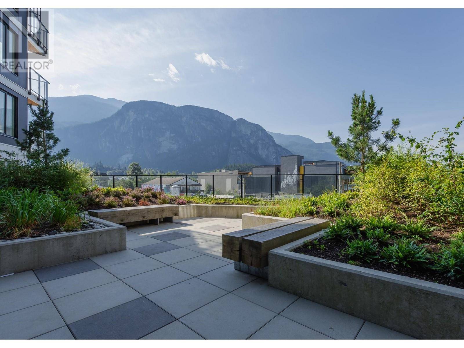 Squamish, BC V8B1B7,1365 PEMBERTON AVE #304