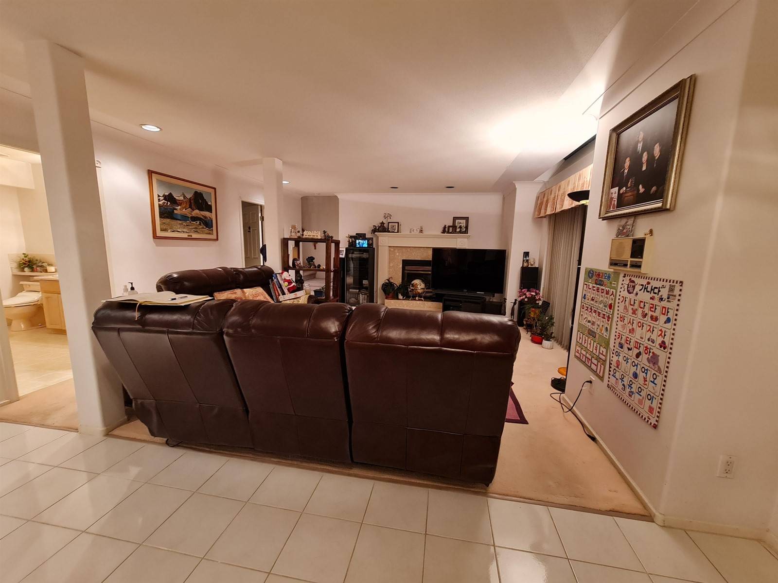 Surrey, BC V4N3C8,9456 164 STREET