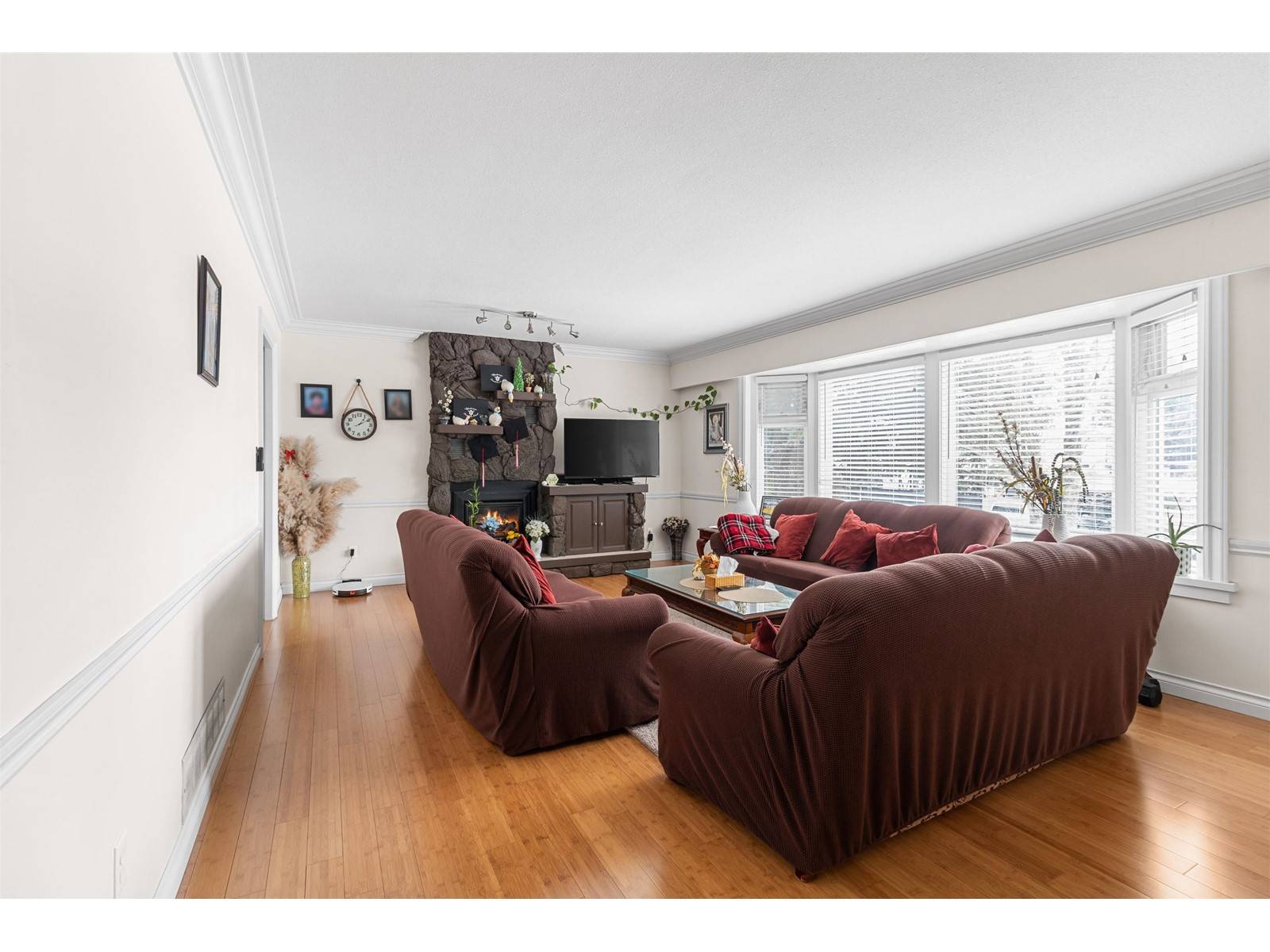 Delta, BC V4C5P3,9234 115 STREET