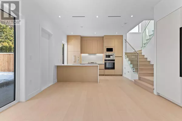 Vancouver, BC V6P2M9,1315 West 64TH AVE #2
