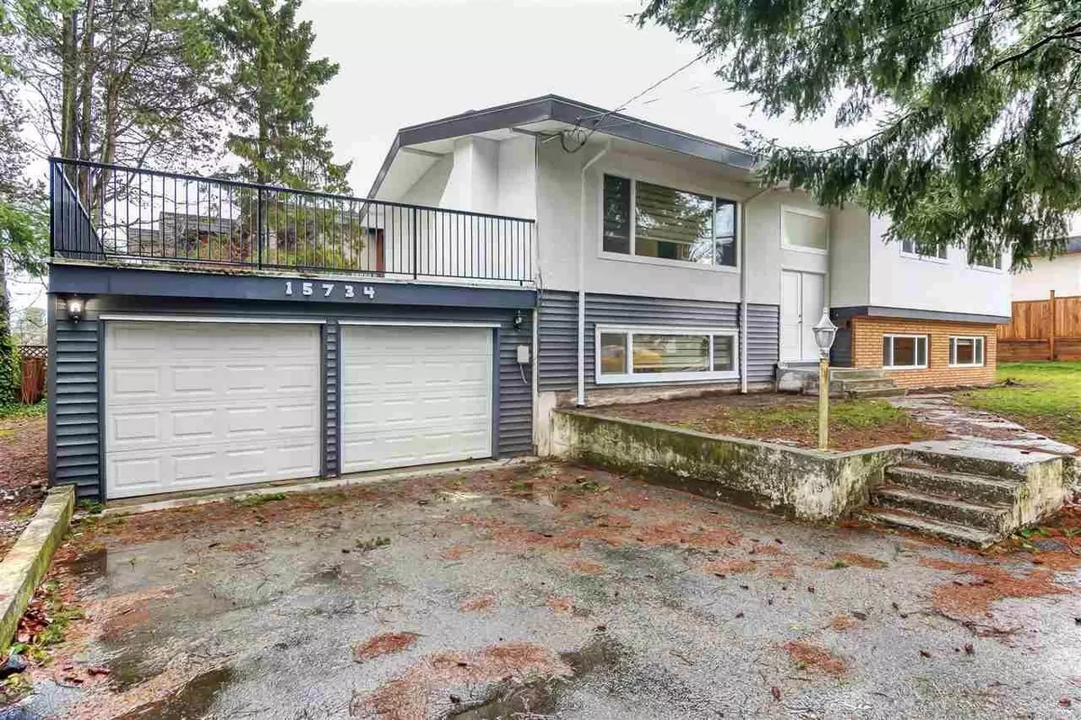 Surrey, BC V4B2M5,15734 THRIFT AVENUE