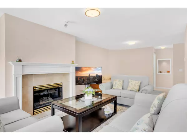 Abbotsford, BC V2T5S6,31501 UPPER MACLURE RD #17