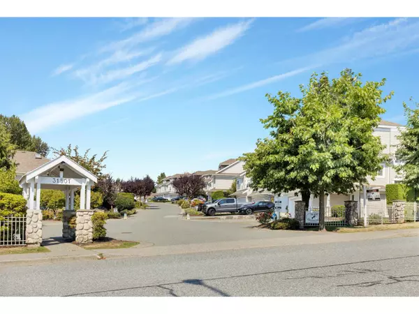 31501 UPPER MACLURE RD #17, Abbotsford, BC V2T5S6