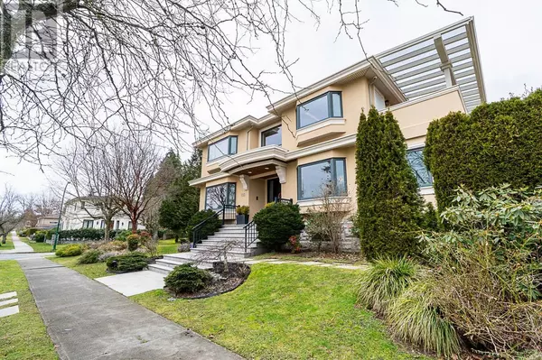 Vancouver, BC V6P1G7,823 W 52ND AVENUE