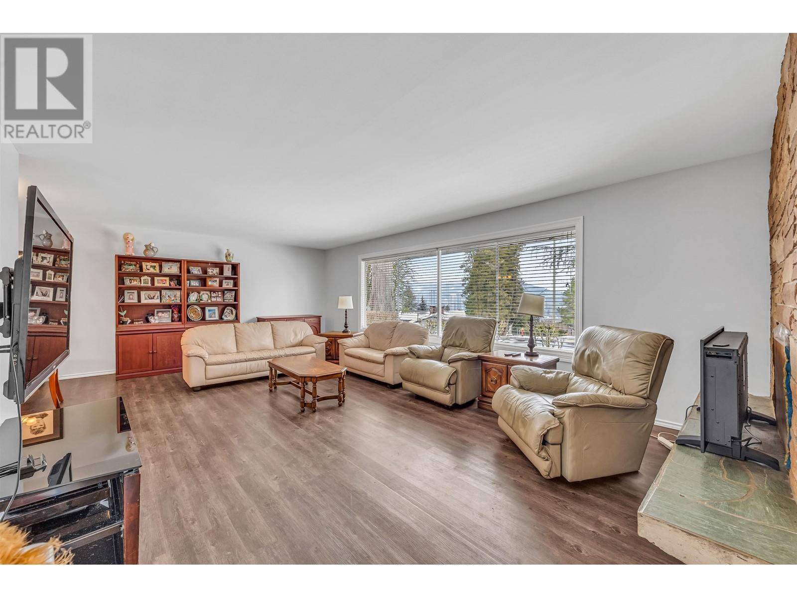 Coquitlam, BC V3C3R1,3100 STARLIGHT WAY