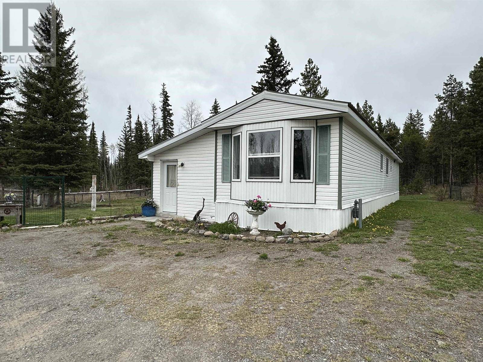100 Mile House, BC V0K2E2,5793 LITTLE FORT 24 HIGHWAY