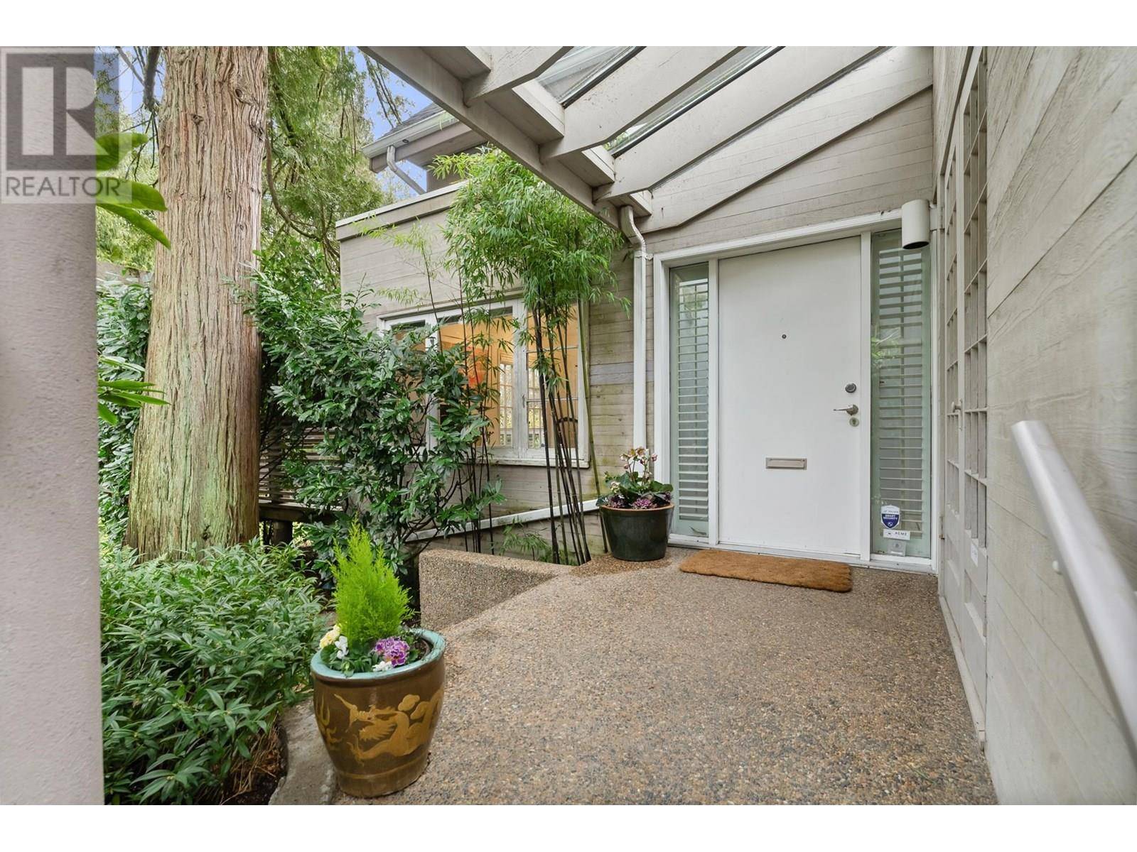 Vancouver, BC V6N3N6,2850 W 47TH AVENUE