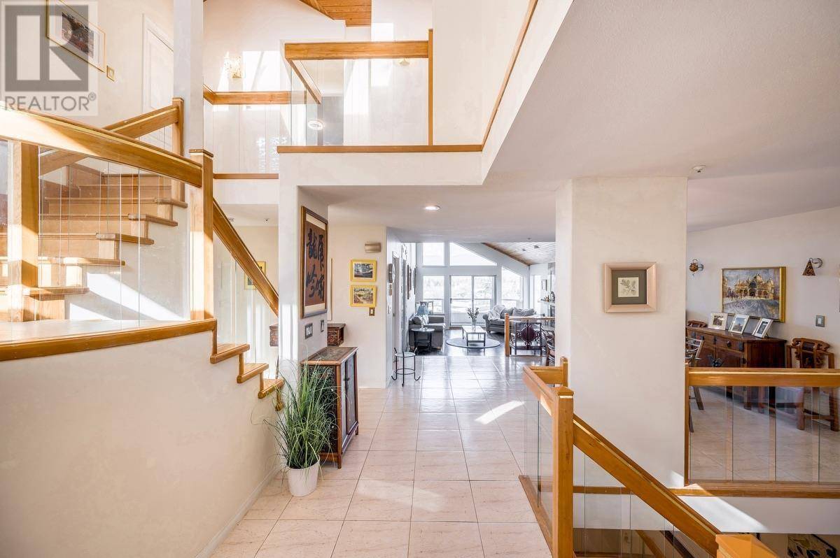 Vancouver, BC V6L2V8,4628 PUGET DRIVE