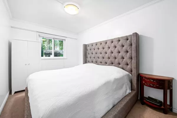 Delta, BC V4E2P2,7037 WOODCREST PLACE