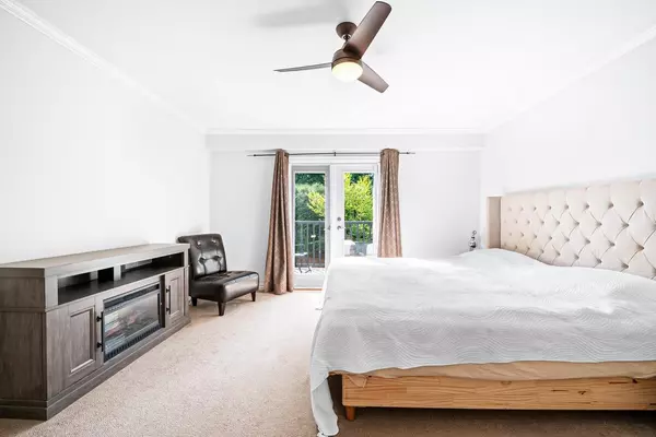 Delta, BC V4E2P2,7037 WOODCREST PLACE