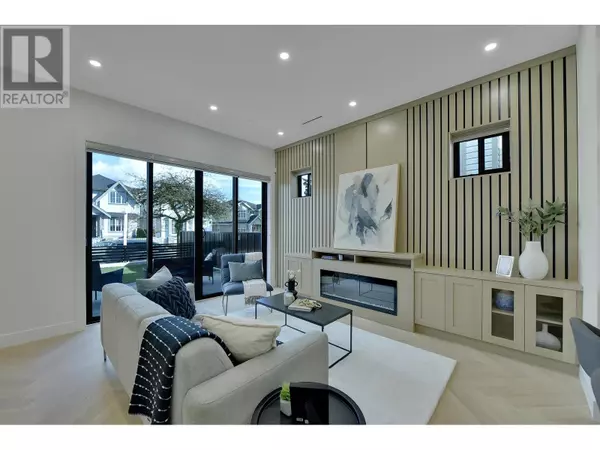 Vancouver, BC V6P4H8,8079 SELKIRK ST #1
