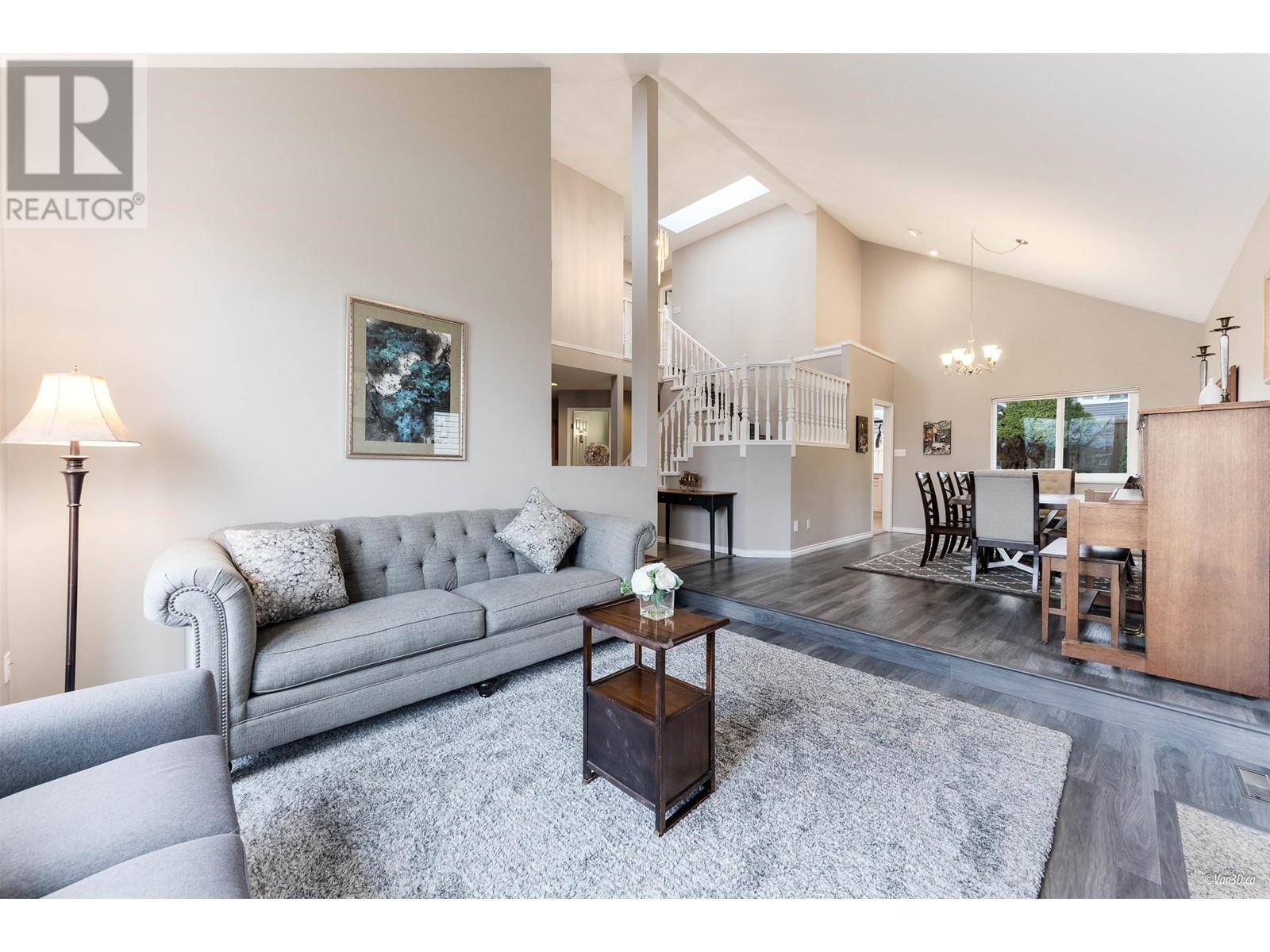 Port Coquitlam, BC V3C5Y6,2622 HOMESTEADER WAY
