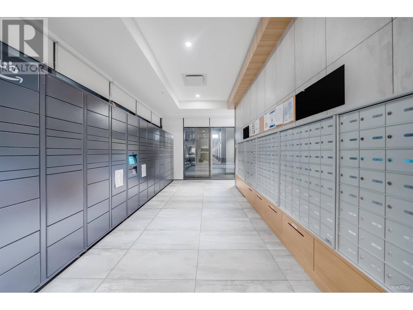 Vancouver, BC V5X0J9,8181 CHESTER ST #1108