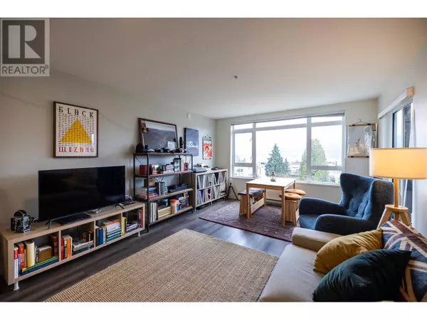 Port Moody, BC V3H0J3,2525 CLARKE ST #411