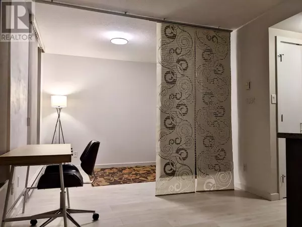 Burnaby, BC V5C0G9,2232 DOUGLAS RD #305