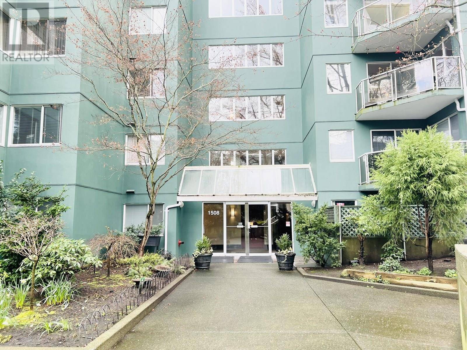 1508 MARINER WALK #302, Vancouver, BC V6J4X9