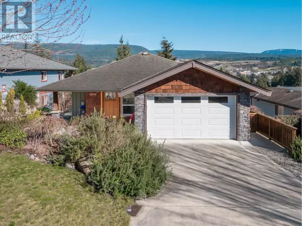5878 MEDUSA STREET, Sechelt, BC V0N3A0