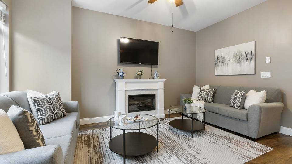 Surrey, BC V4N0A8,8726 159 #27