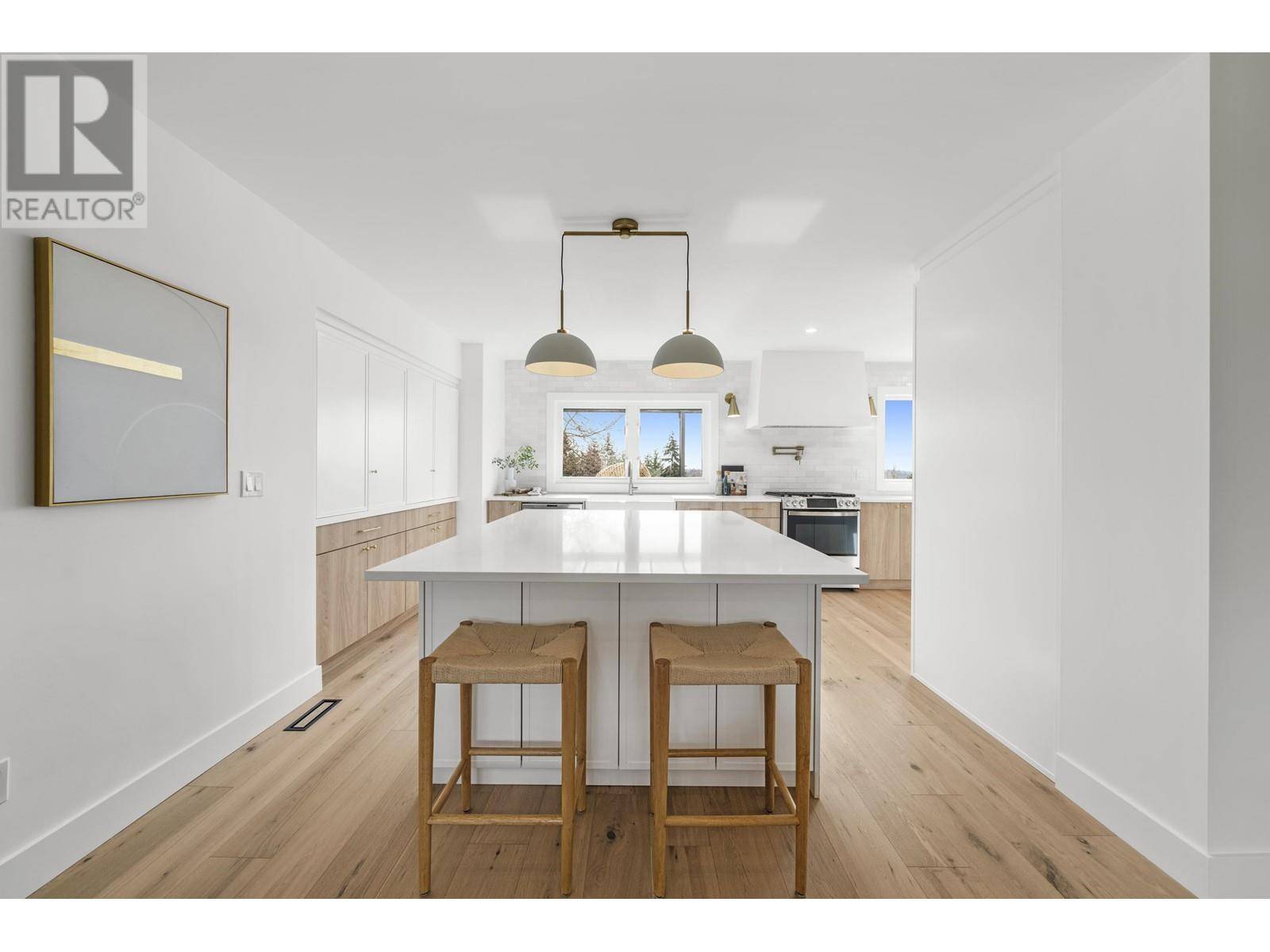 Port Moody, BC V3H4W2,1 CEDARWOOD COURT