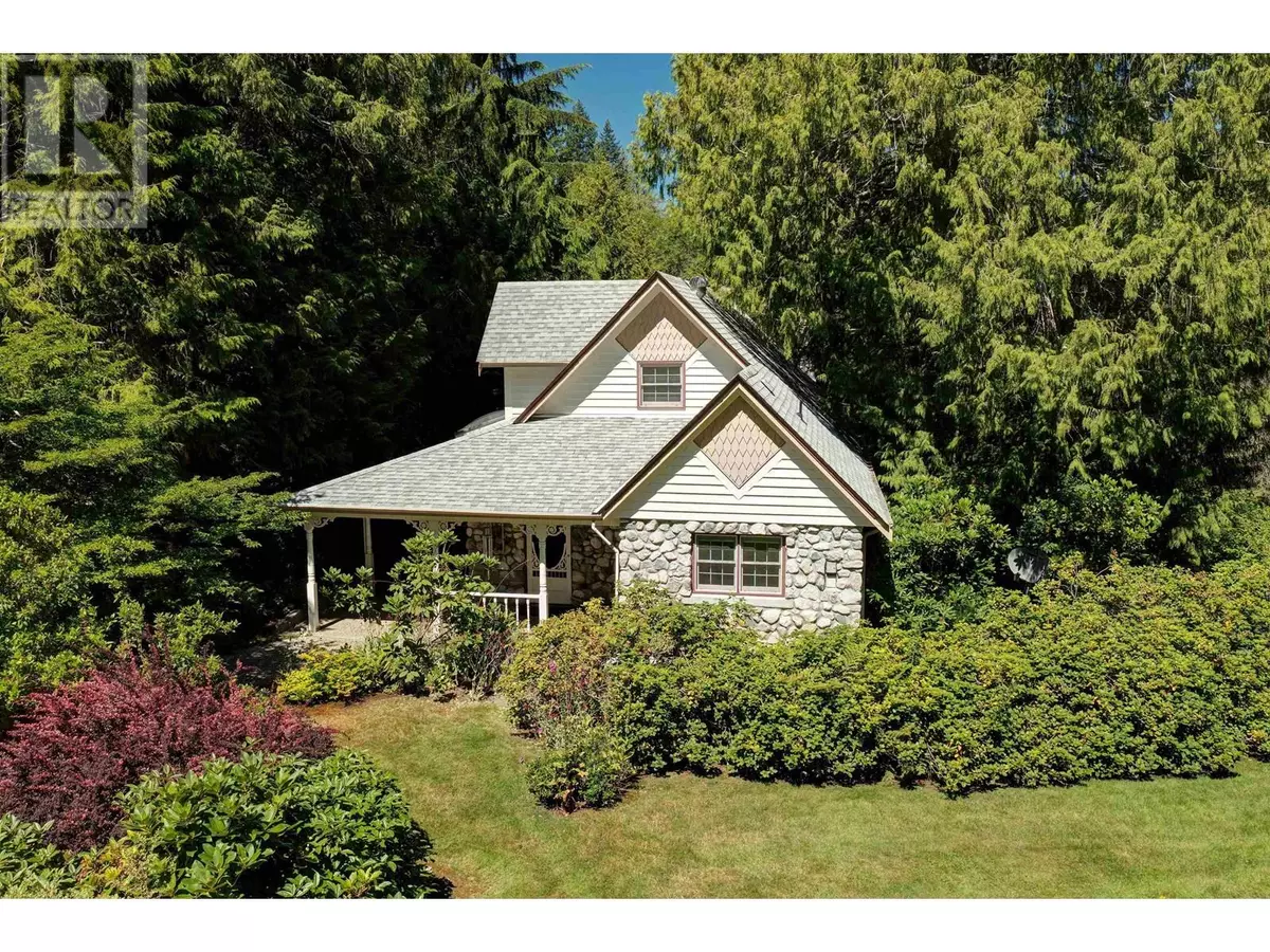 Halfmoon Bay, BC V7Z1G1,5479-5487 BROOKS ROAD