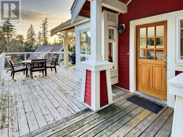 Pender Island, BC V0N2M1,2315 MACKINNON RD #21D