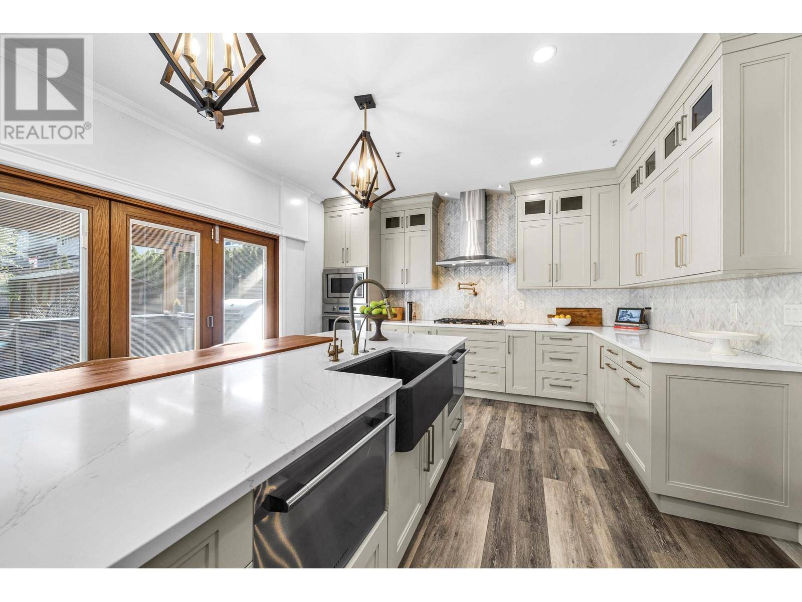Maple Ridge, BC V4R0A5,13068 239B STREET