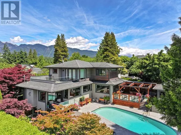 990 JEFFERSON AVENUE, West Vancouver, BC V7T2A4
