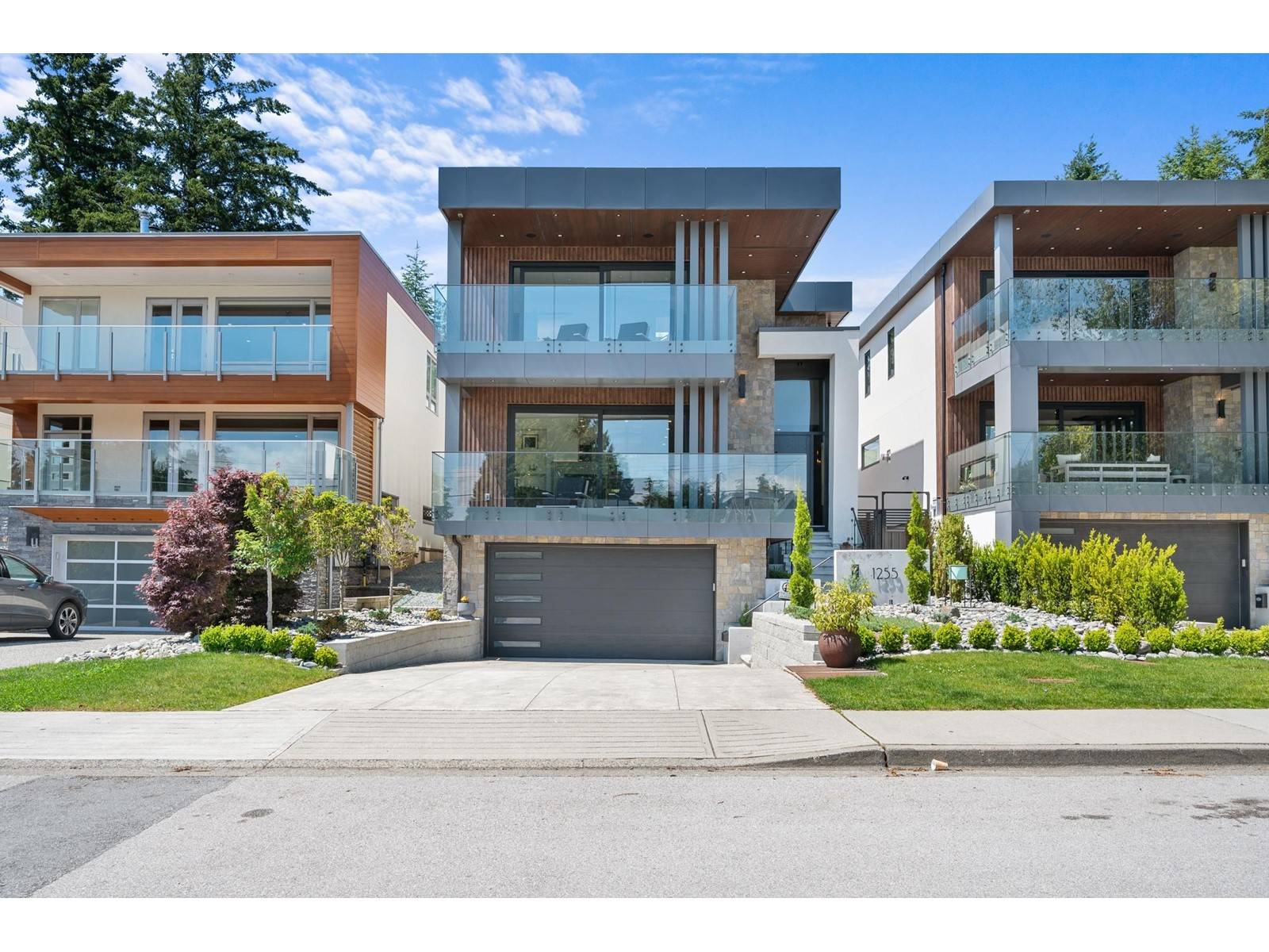 1255 KENT STREET, White Rock, BC V4B4T6