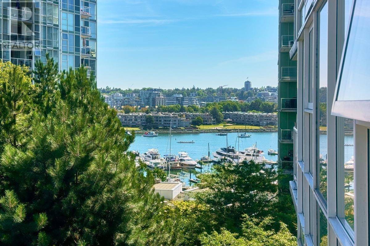 Vancouver, BC V6Z2Z2,193 AQUARIUS Mews #906