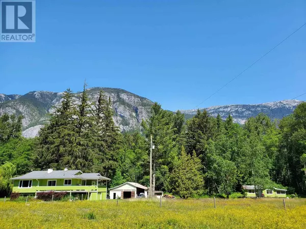 1690 MACKENZIE 20 HIGHWAY, Hagensborg, BC V0T1H0