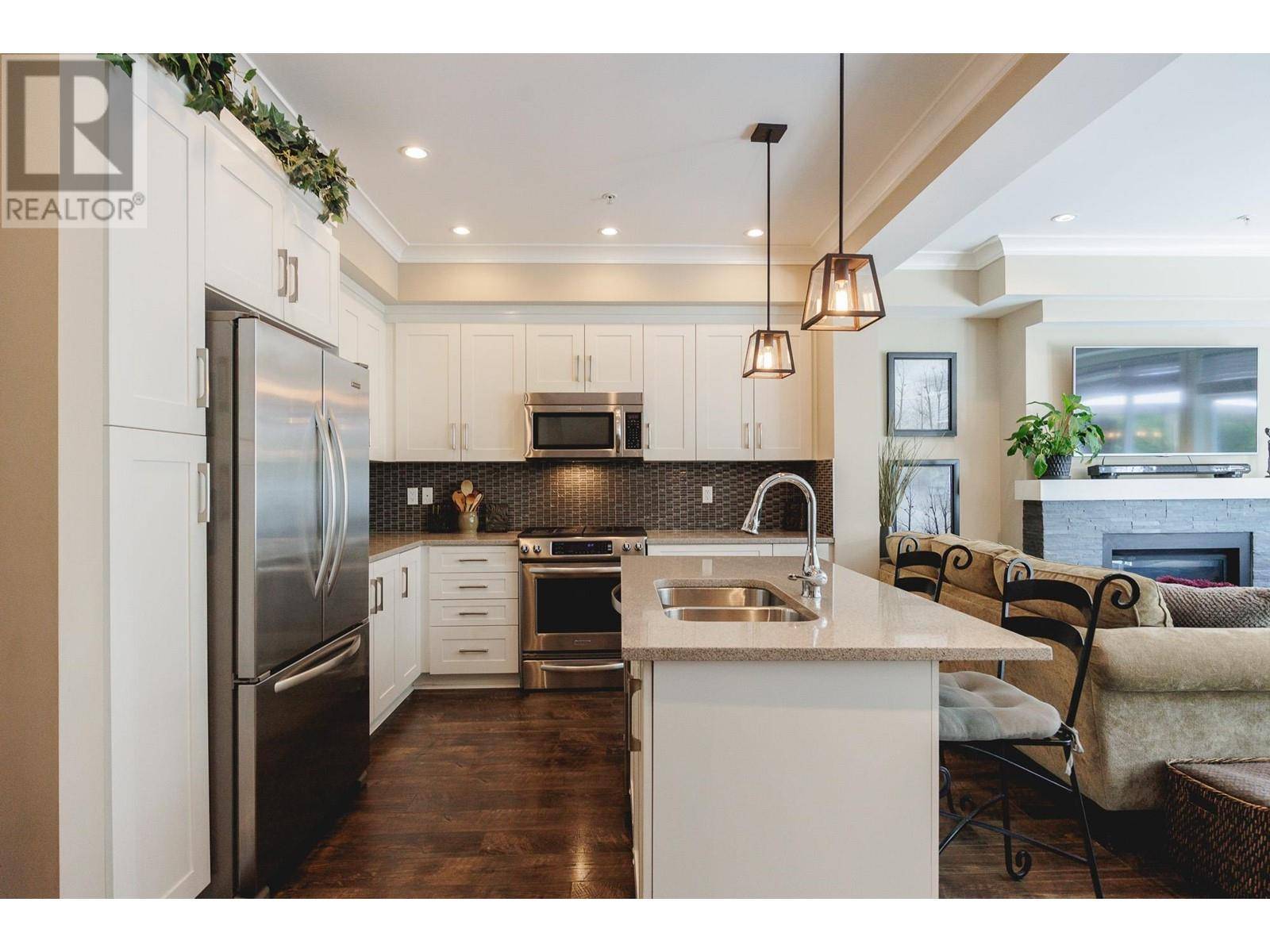 Maple Ridge, BC V2W0H6,11461 236 ST #36