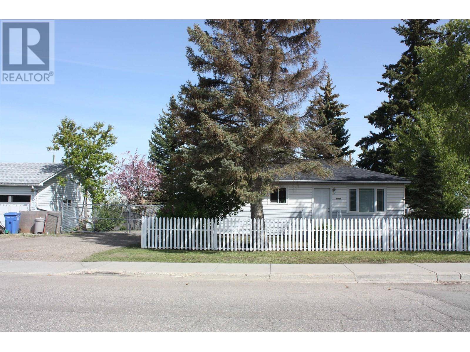 9004 115 AVENUE, Fort St. John, BC V1J2X8