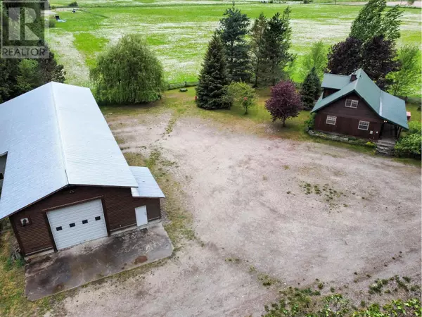 Pemberton, BC V0N2L0,3084 LOIS ROAD
