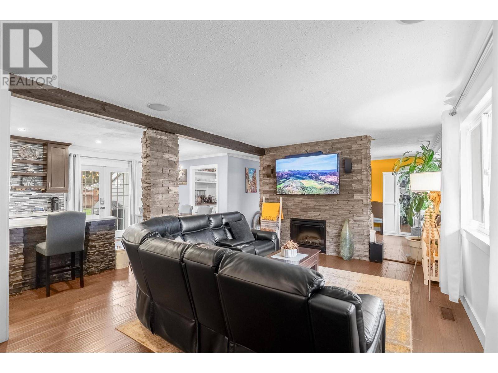 Port Coquitlam, BC V3B2Z2,3841 ST. THOMAS STREET