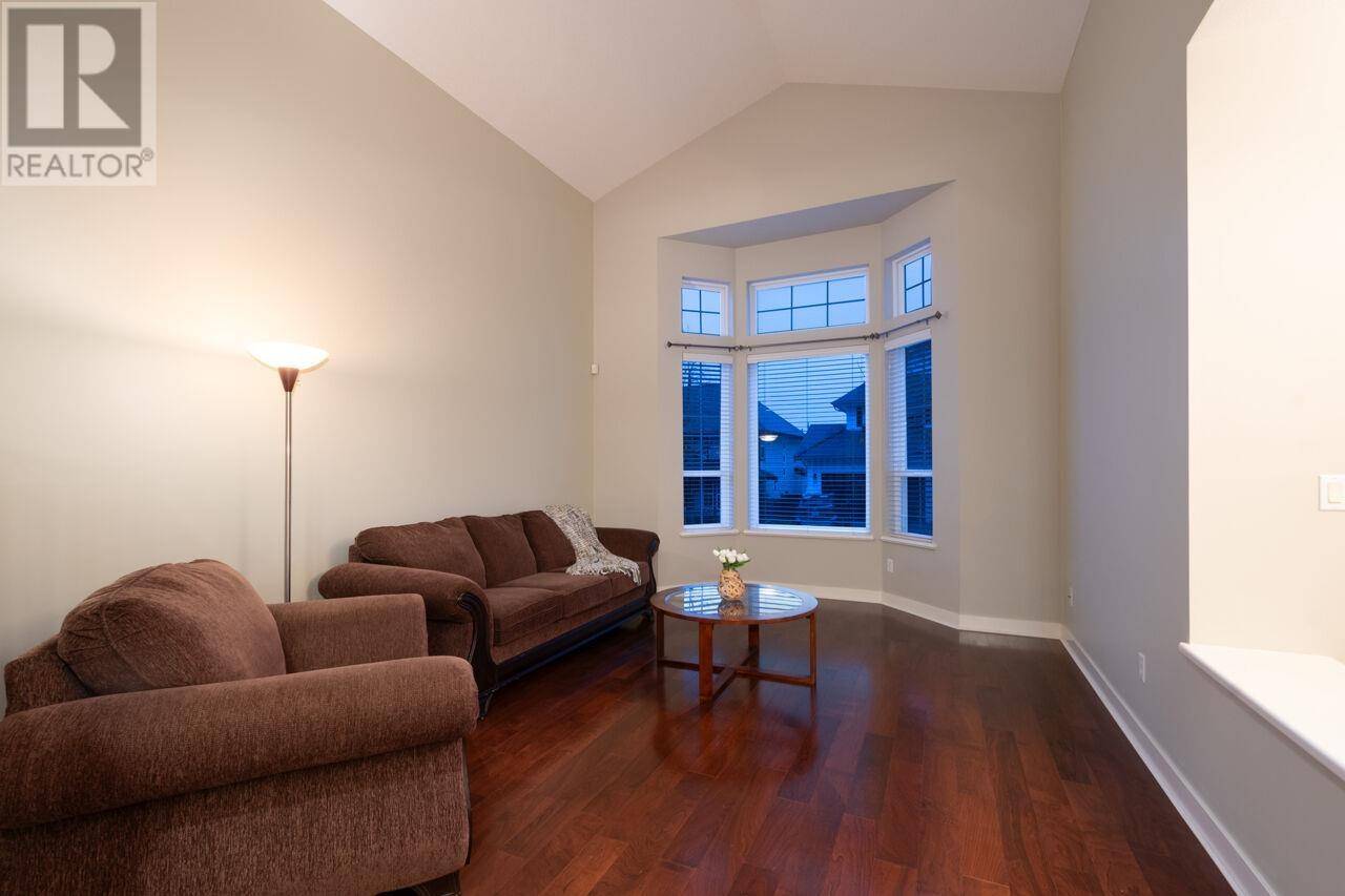 Port Moody, BC V3H5M1,82 CLIFFWOOD DRIVE
