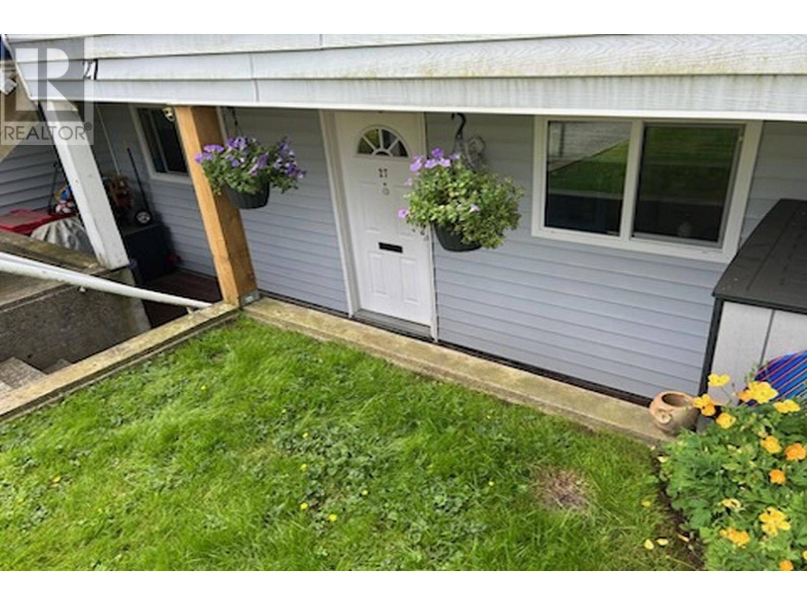 Coquitlam, BC V3B7E3,1235 JOHNSON ST #27