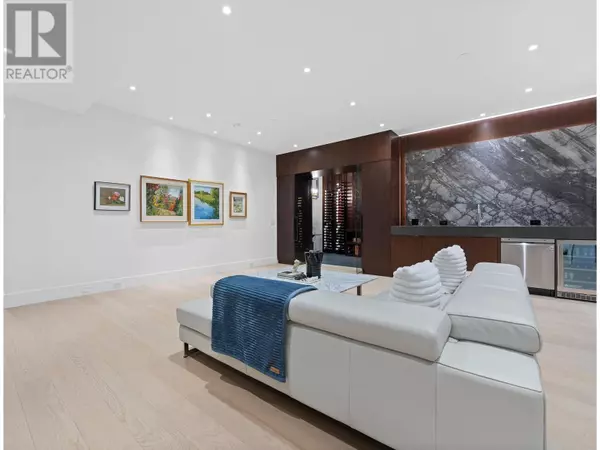 West Vancouver, BC V7V3C2,2965 ALTAMONT CRESCENT
