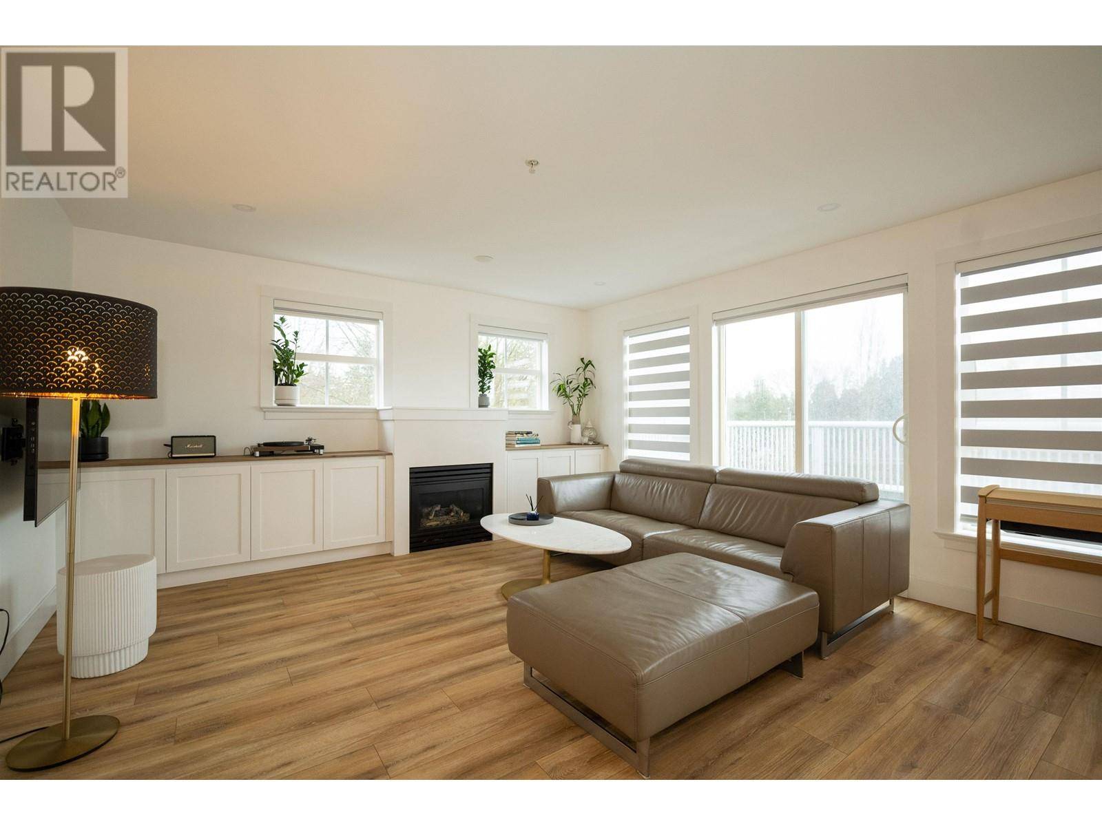 Vancouver, BC V6N4K6,5723 COLLINGWOOD ST #304